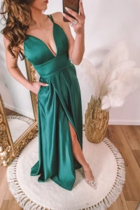 Lilith-sklep.pl - Zielona sukienka satynowa z kieszeniami
