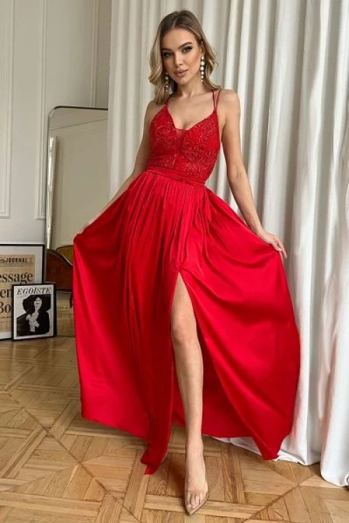 Czerwona sukienka wieczorowa z satyny vanessa