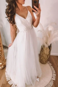 Suknie ślubne - Biała sukienka tiulowa z perełkami w talii