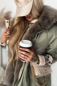 Charlottefashion.pl - Kurtka parka oversize khaki z konierzem z futerkiem w330