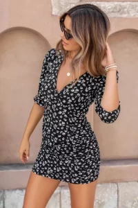 Sukienki - Czarna sukienka mini lana