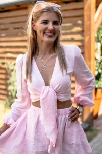 Nowości - Komplet muślinowy wiązana bluzka i spódnico-spodenki róż barbie