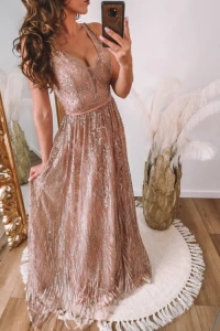 Sukienki - Różowa sukienka maxi rozkloszowana posypana złotym brokatem
