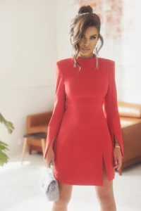 Sukienki - Cora - niezwykła czerwona sukienka mini z delikatnym rozporkiem