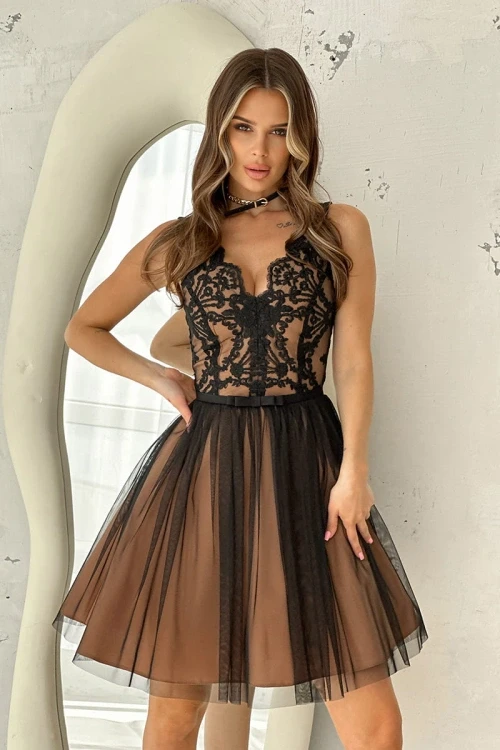 Czarno-beżowa rozkloszowana sukienka 2206-21