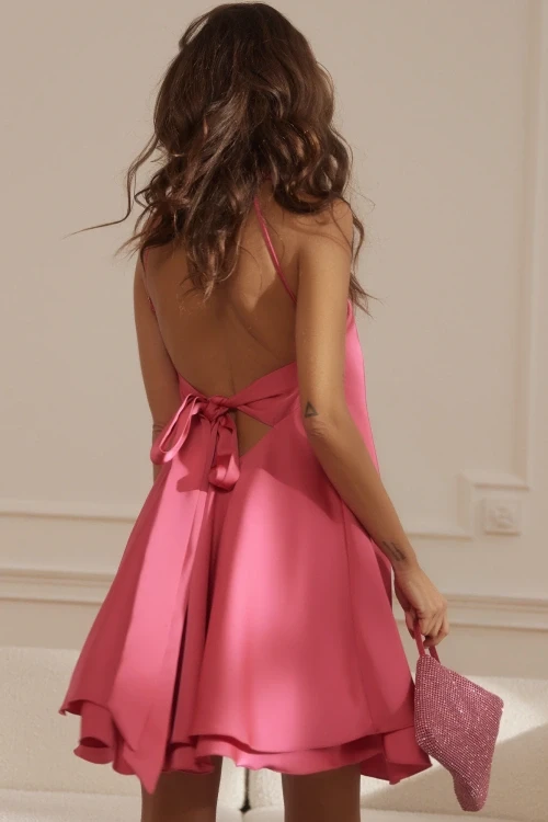 Sovann - kloszowana sukienka z różowej satyny