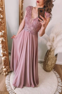 Sukienki - Zwiewna sukienka maxi z koronkową górą, brudny róż