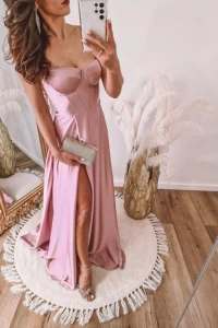 Sukienki - Różowa sukienka satynowa z gorsetową górą