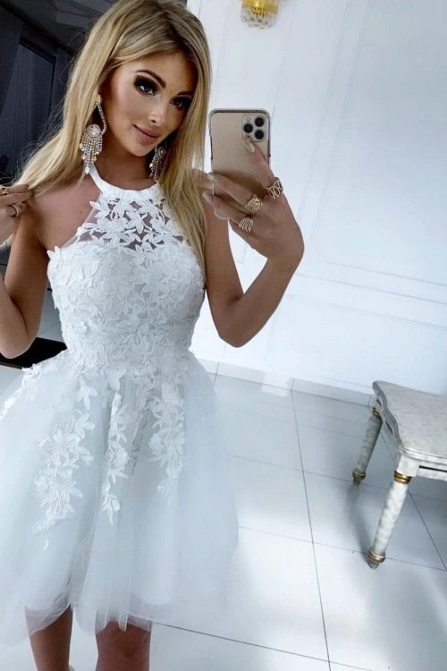 Biała sukienka lolita