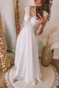 Lilith-sklep.pl - Zwiewna sukienka maxi z koronkową górą, biała