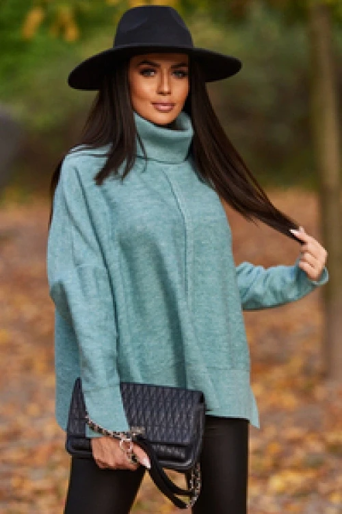 Sweter damski me gusta z golfem i ozdobnymi przeszyciami mięta