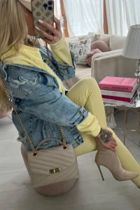Charlottefashion.pl - Kurtka katana jeansowa z przetarciami w380