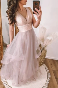 Sukienki - Beżowo-liliowa sukienka maxi z asymetrycznym dołem