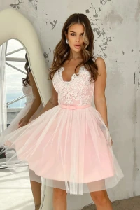 Sukienki - Rozkloszowana sukienka róż-ecru 2206-32