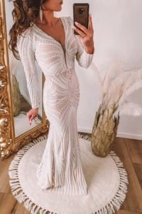 Sukienki - Biała syrenka z długim rękawem