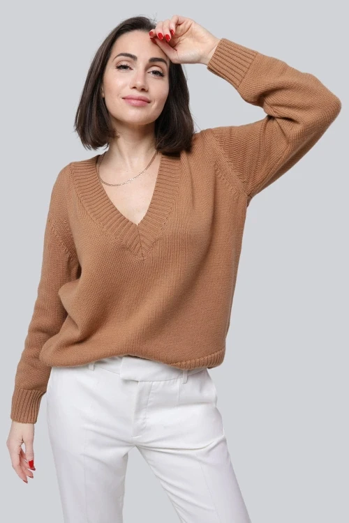 Sweter miss timeless camel