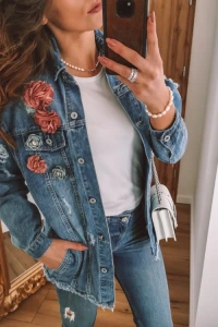 Kurtki - Kurtka jeansowa z kwiatami