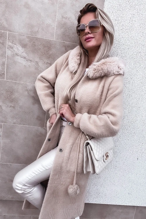 Alpaka / płaszcz z futerkiem beige
