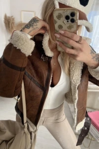 Charlottefashion.pl - Kurtka pilotka ciemny karmel z ecru kouszkiem w363
